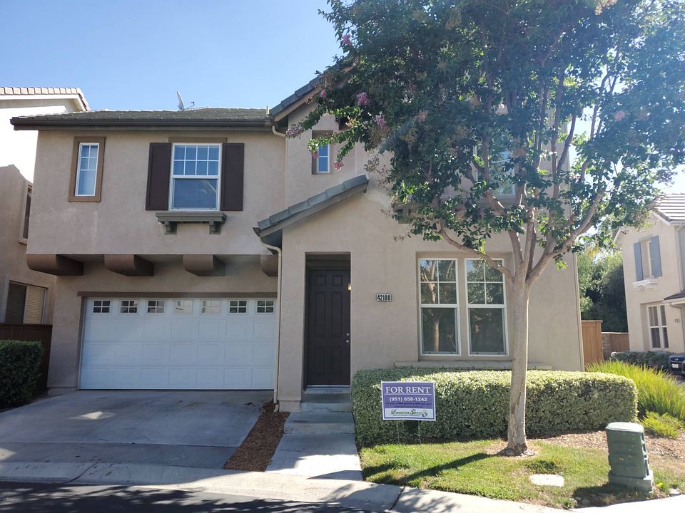 1st image of 42180 Calabria Dr