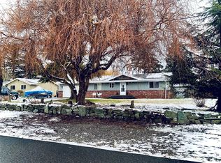 906 W 1st St, Nooksack, WA 98276