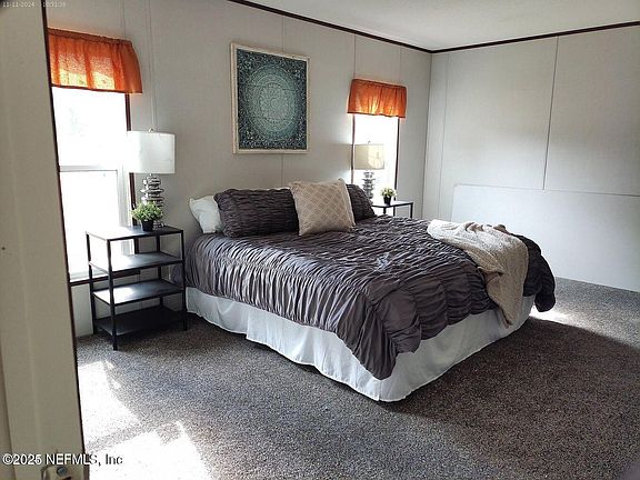4th image of 203 PEPPERMINT Avenue