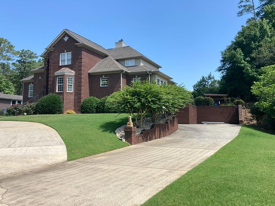 1st image of 223 Briarwood Dr