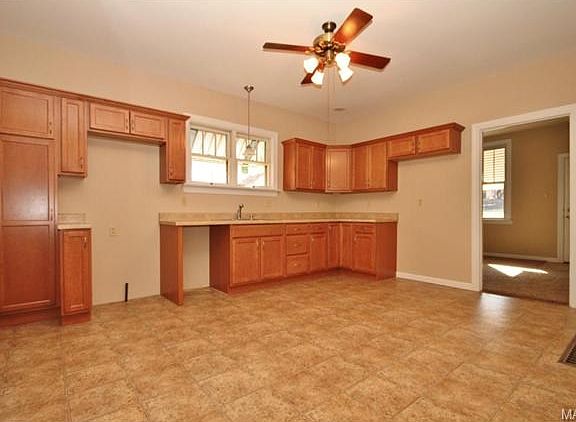 2nd image of 245 E Arlee Ave