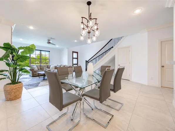 13605 Teal Bluff Ln, Houston, TX 77077