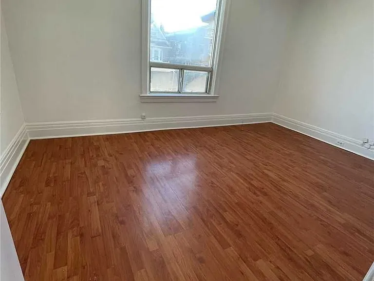 1228 Dufferin St #2 — Photo 2