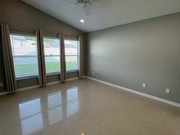 18139 Leafwood Cir — Photo 16