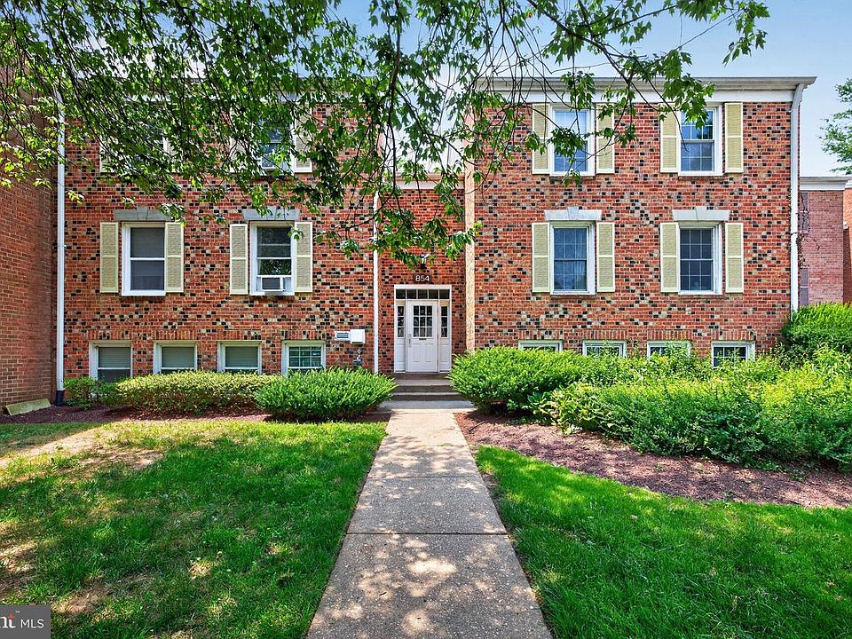 1st image of 854 Quince Orchard Blvd APT 202