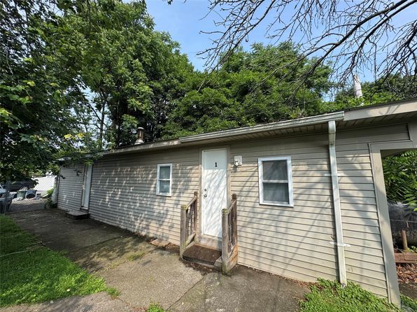 52 Clancy Ave APT 2