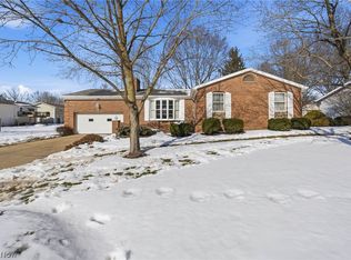 687 Lockwood Rd, Barberton, OH 44203