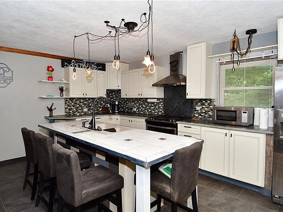 4th image of 4583 E County Road 350 N #N