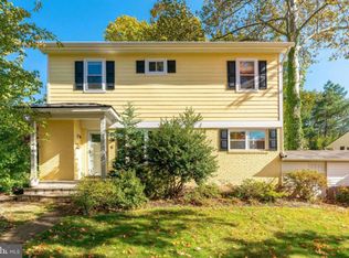 11 N Floyd St, Alexandria, VA 22304