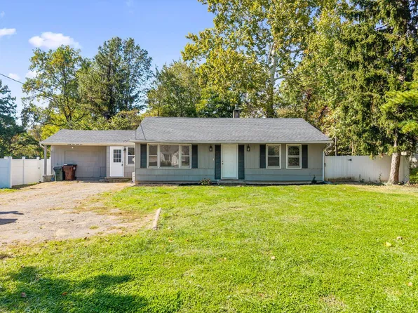 9969 Pippin Rd, Cincinnati, OH 45231