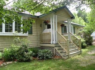 545 Gardiner Rd, Wales, ME 04280