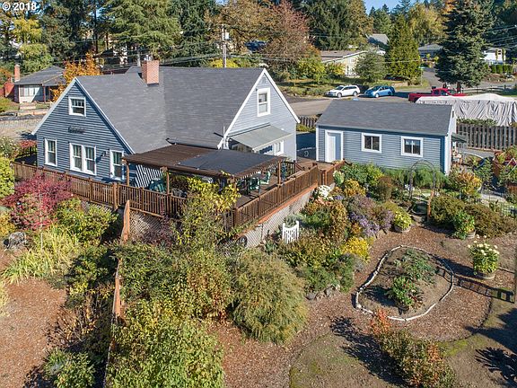 2nd image of 15510 SE Arista Dr