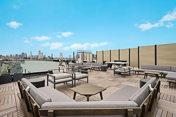 Rented by Nooklyn NYC LLC | media 62