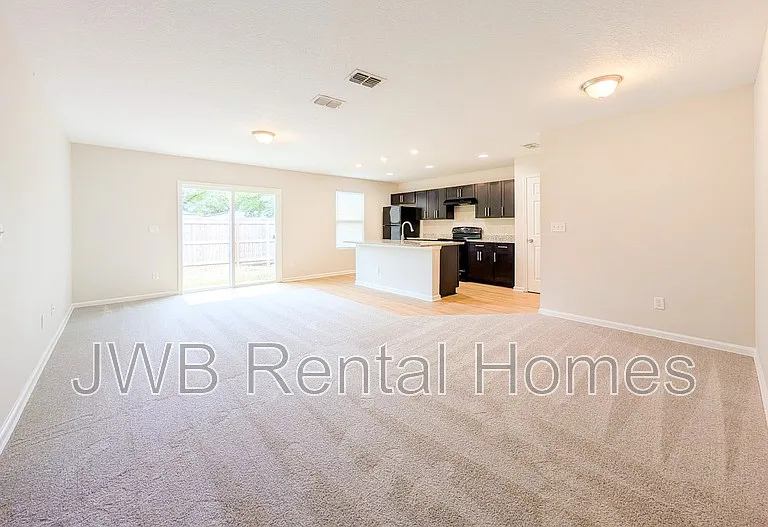 8039 Vining St — Photo 4