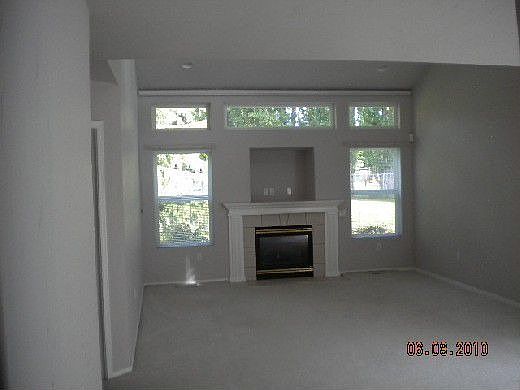 2nd image of 6602 Riviera Ct SE