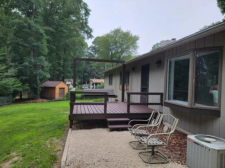 978 Sycamore Dr — Photo 18