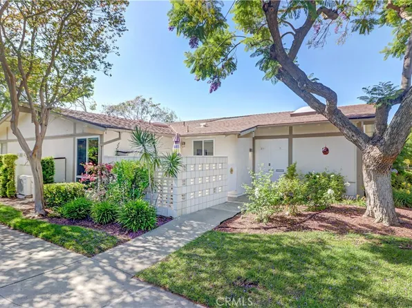 251 Calle Aragon Unit B, Laguna Woods, CA 92637