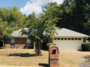 205 E Bermuda Dr, White Oak, TX 75693