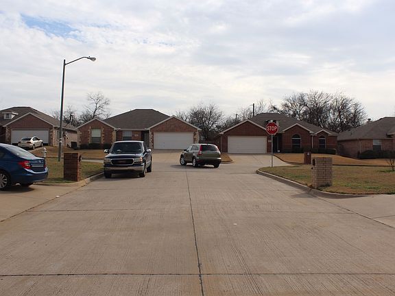 5th image of 1701 Hope Town Dr