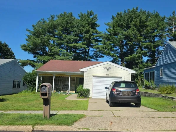 7 Gramercy Pl, Southampton, NJ 08088