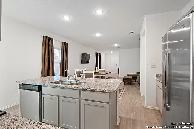 14666 Emerio Dr — Photo 13