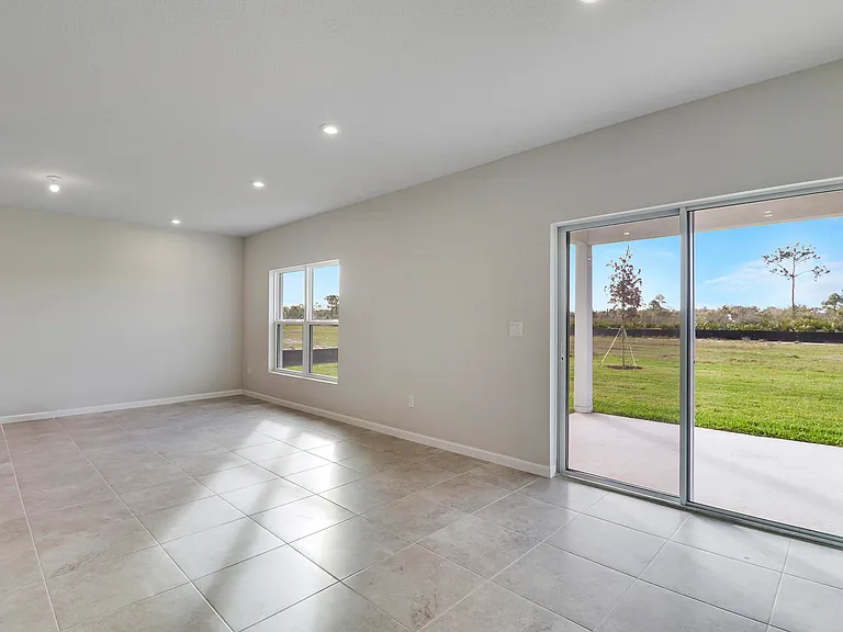 15404 SW American St — Photo 15