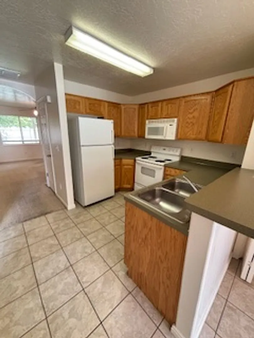 Brookshire Townhomes — Photo 2