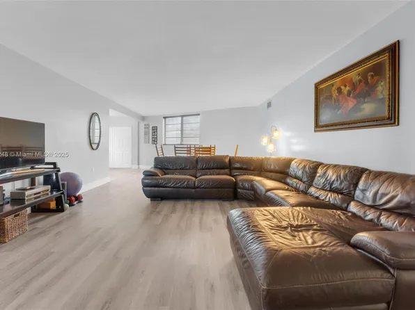 1800 79th Street Cswy APT A101, North Bay Village, FL 33141