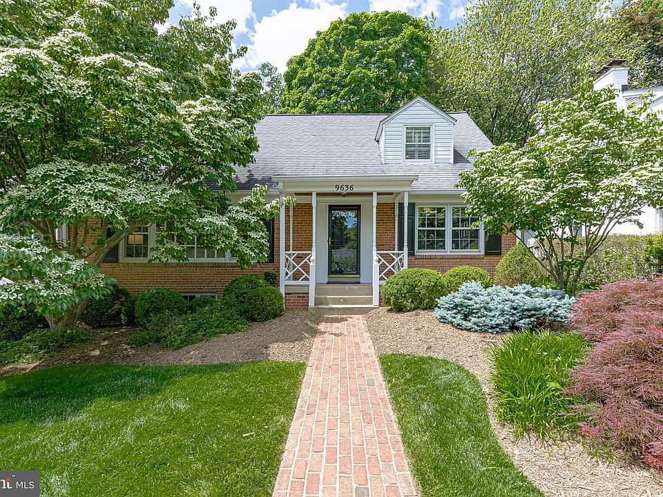 1st image of 9636 E Bexhill Dr