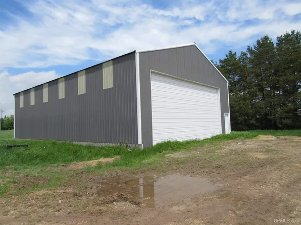 20864 S Mackinac Trl, Rudyard, MI 49780