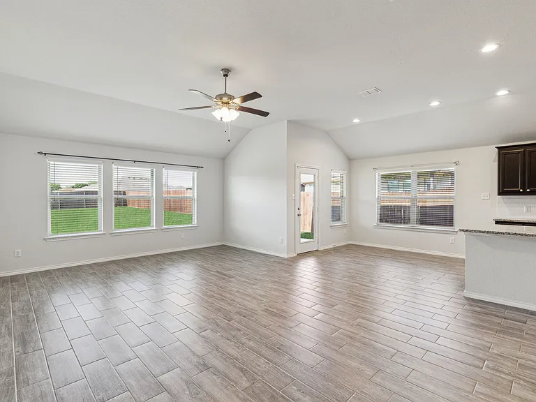 3537 Tahiti Ln — Photo 29