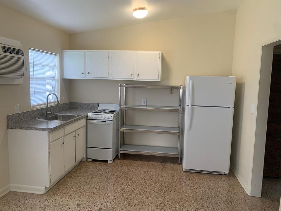 Kitchen Living Roomm Combo