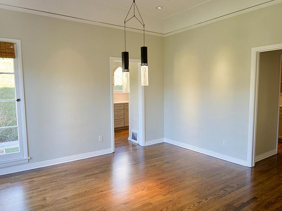 5th image of 414 S Highland Ave