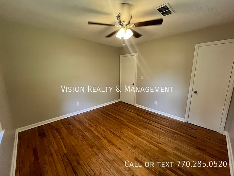 1148 Center St SW — Photo 40