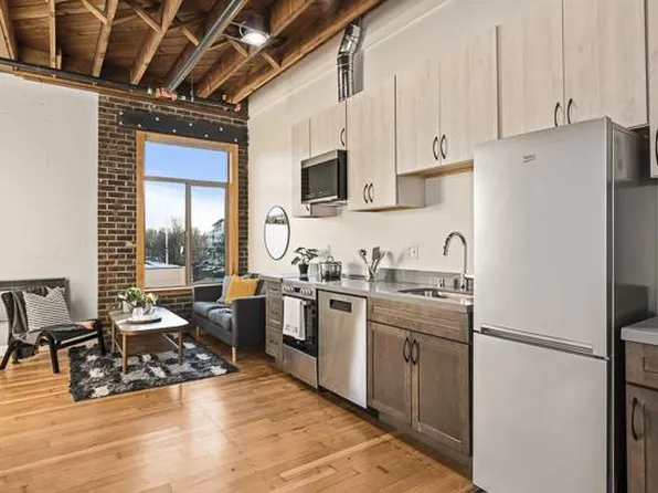 290 Burnett Ave S #200, Renton, WA 98057