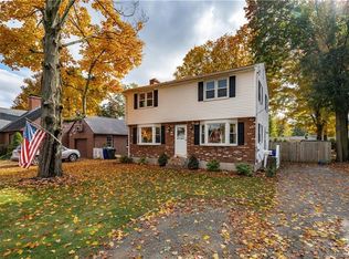 84 Spring St, Windsor Locks, CT 06096