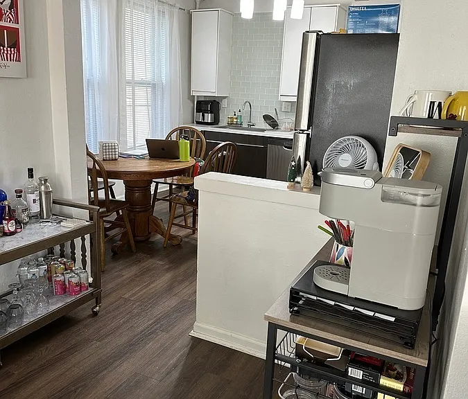 211 W Gilman St #1E — Photo 5
