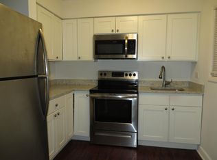 1100 N Wheeling Rd APT 1A, Mount Prospect, IL 60056