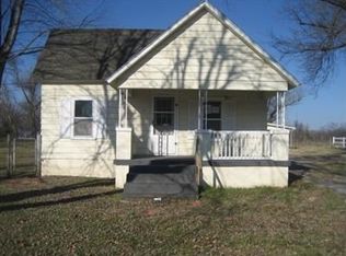 608 W Boone St, Ash Grove, MO 65604