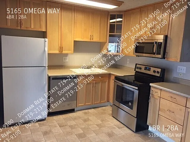 5165 Omega Way — Photo 3
