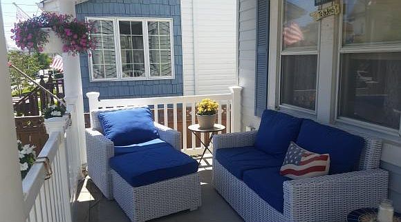 2nd image of 453 Beach 124 St