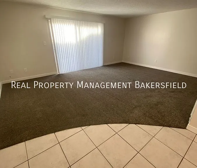 2401 Olive St — Photo 7