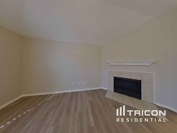 2nd image of 853 Beaver Creek Dr
