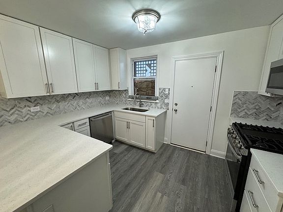 4th image of 9008 S East End Ave