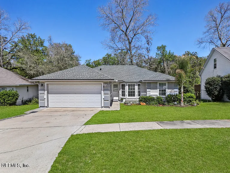 3088 Hickory Glen Dr — Photo 1