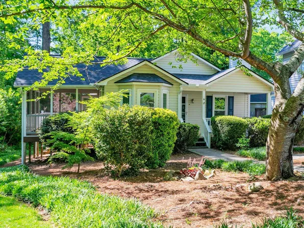 6 Goblet Ct, Greenville, SC 29609
