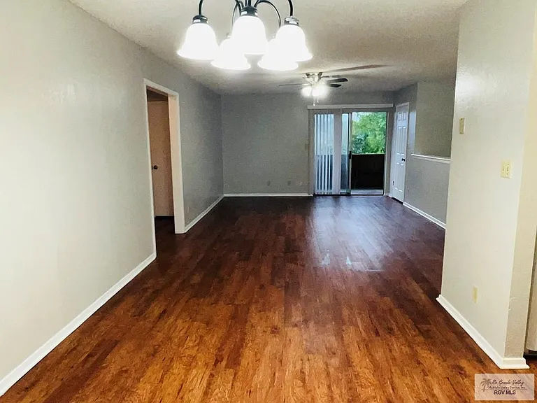 2805 Treasure Hills Blvd #1 — Photo 8