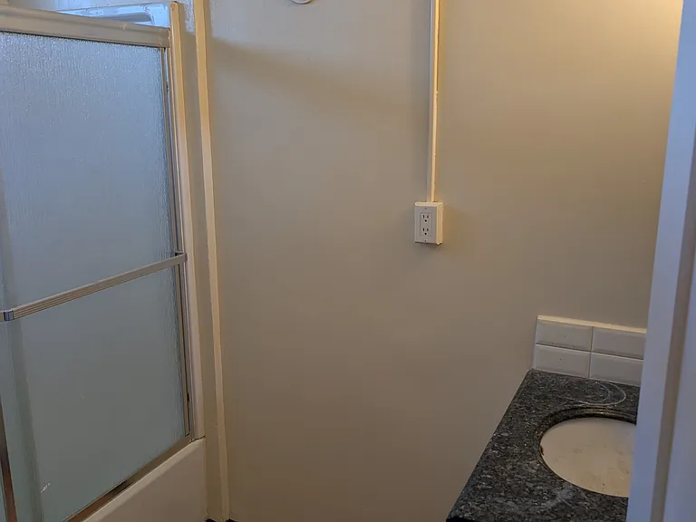 329 Cerritos Ave — Photo 14