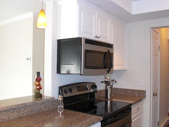 2nd image of 6752 Lake Wa Blvd NE APT B11