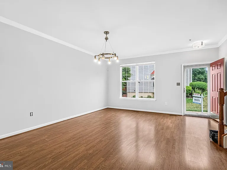 9743 Quiet Brook Ln — Photo 7